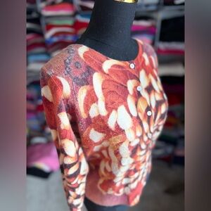 Vibrant Chrysanthemum Button-Up Cashmere Sweater, M